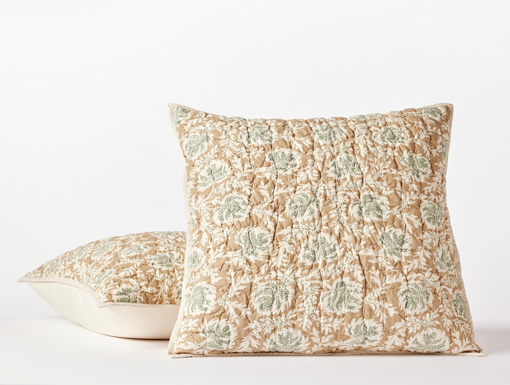 BED-Top_RoblesHandstitchedOrganic_Sham_Fawn-Juniper_A_FA23_16468_873d21eb-7c17-4ab5-8baa-cc4a70e8bb0b