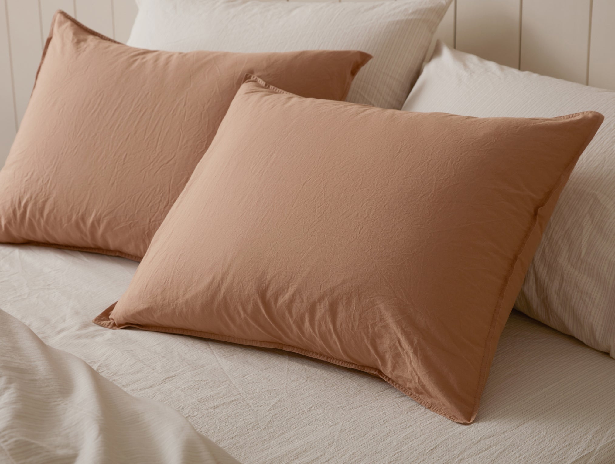 PDP_1024908_CrinkledPercale_Sham_StandardGinger_8D_FA22_1_831a1b31-84ae-4085-8ea4-a6117cb35143