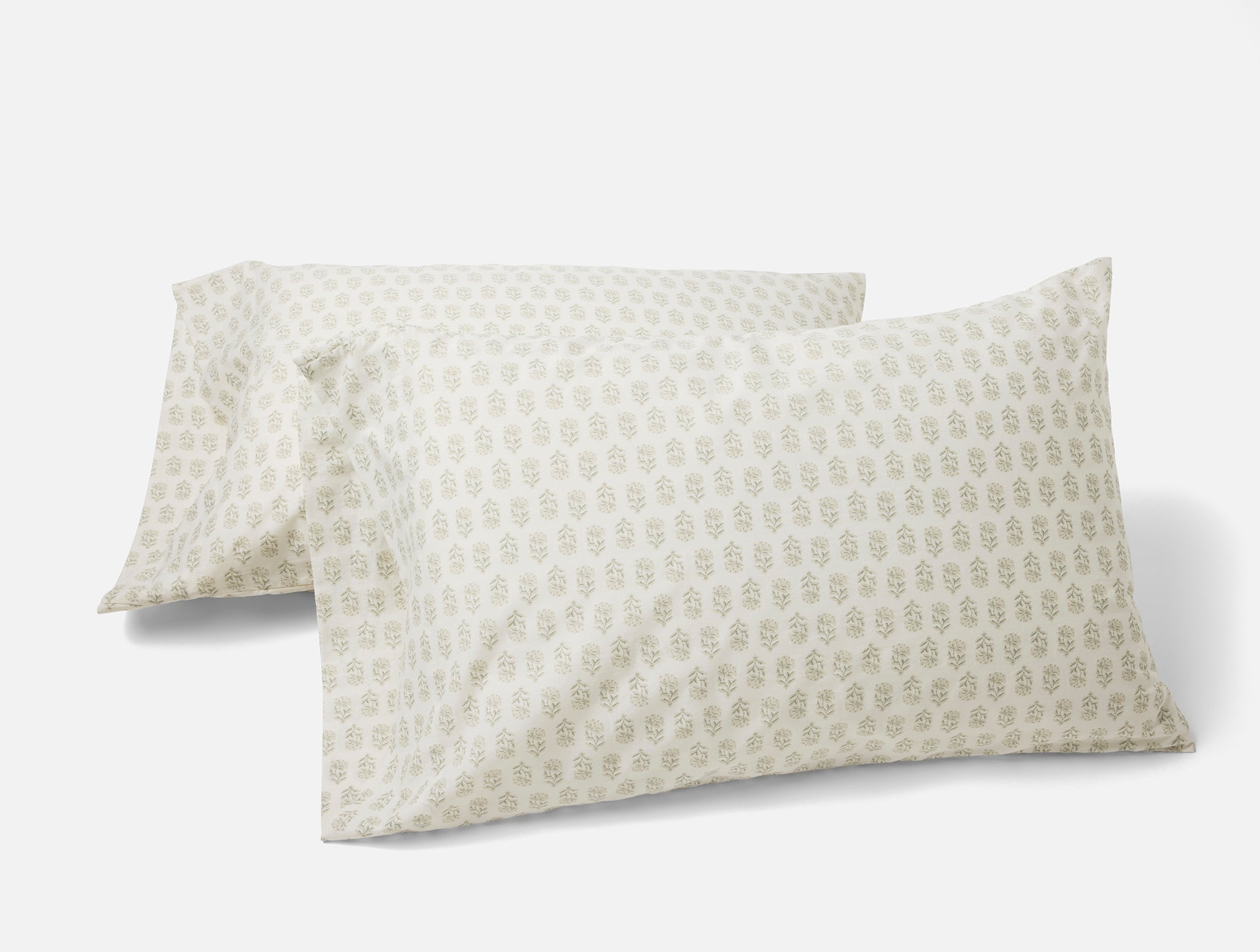 SP26_OrganicPrintPercale_Pillowcase_SeafoamChrysanthemum_1764_761c6397-a369-475b-af40-d7b08995a6d9